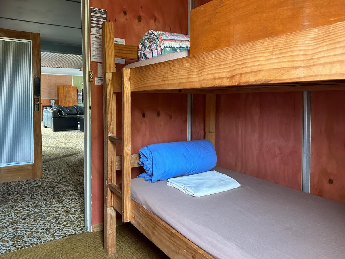 The Crossing Lodge & Backpackers Erua Buitenkant foto