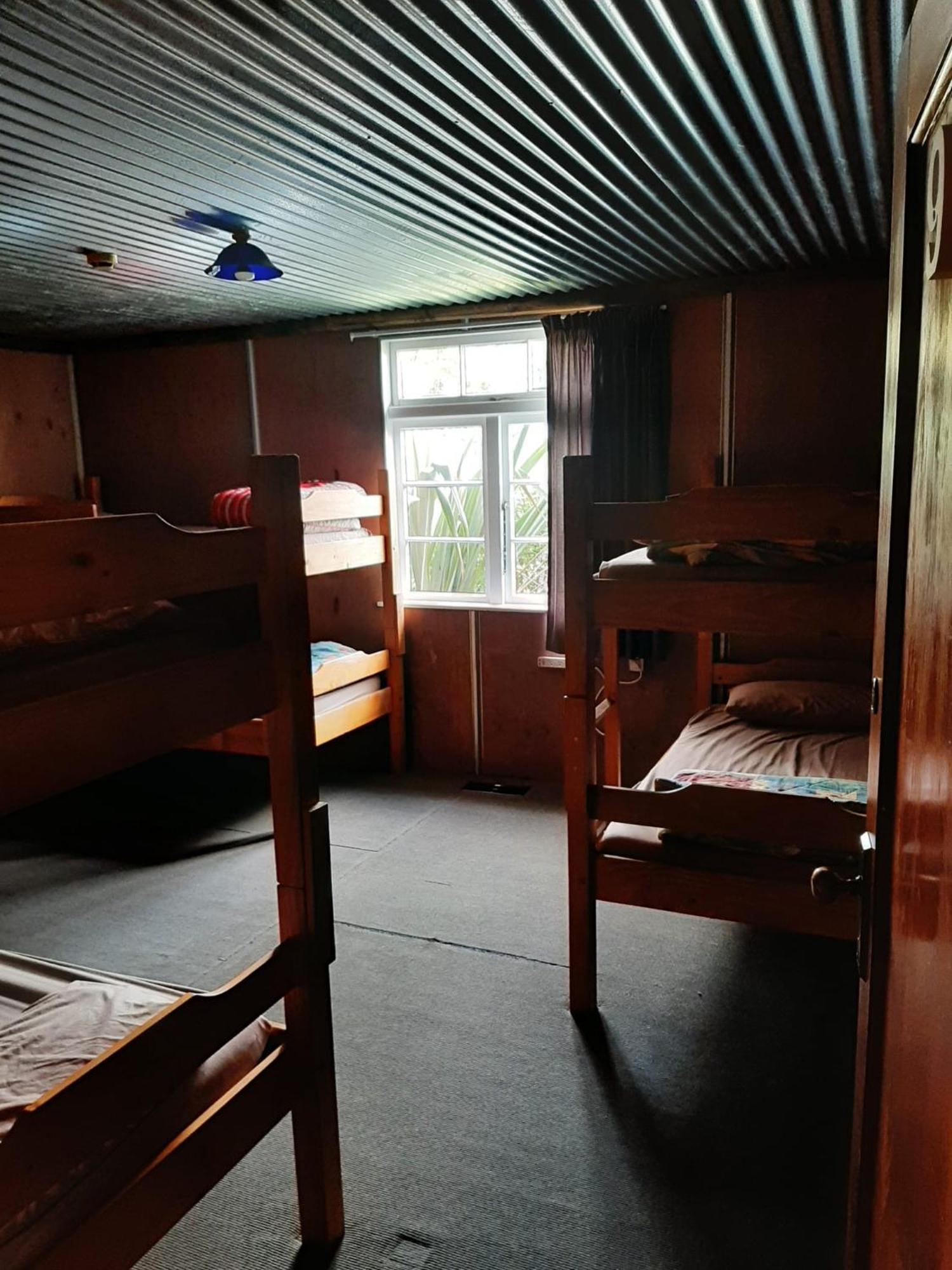 The Crossing Lodge & Backpackers Erua Buitenkant foto