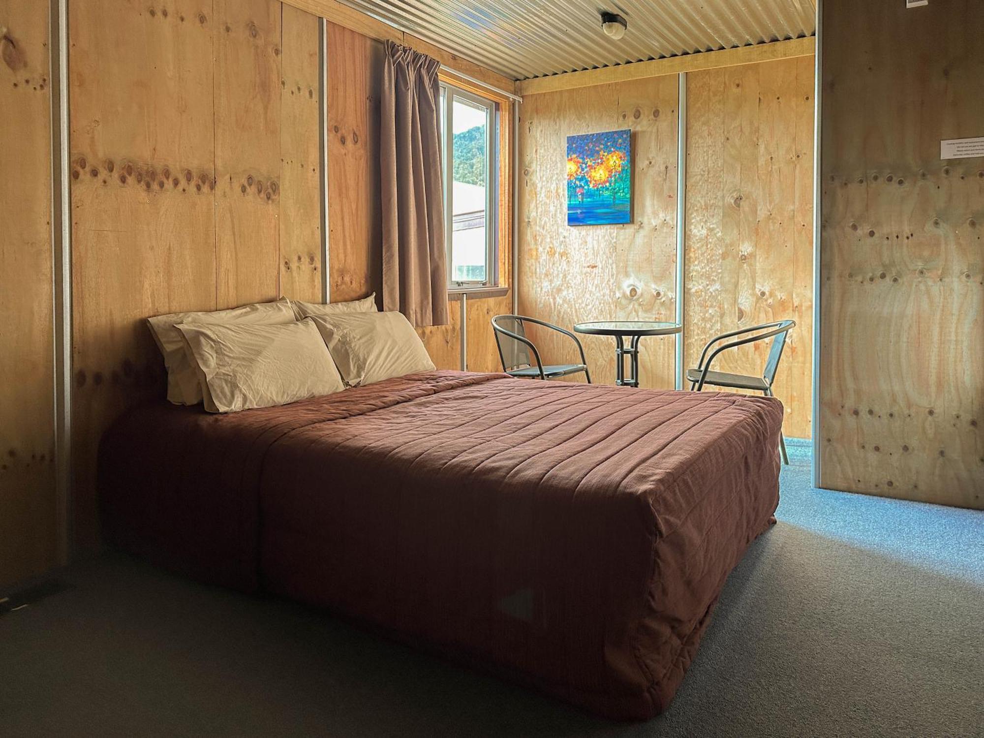 The Crossing Lodge & Backpackers Erua Buitenkant foto