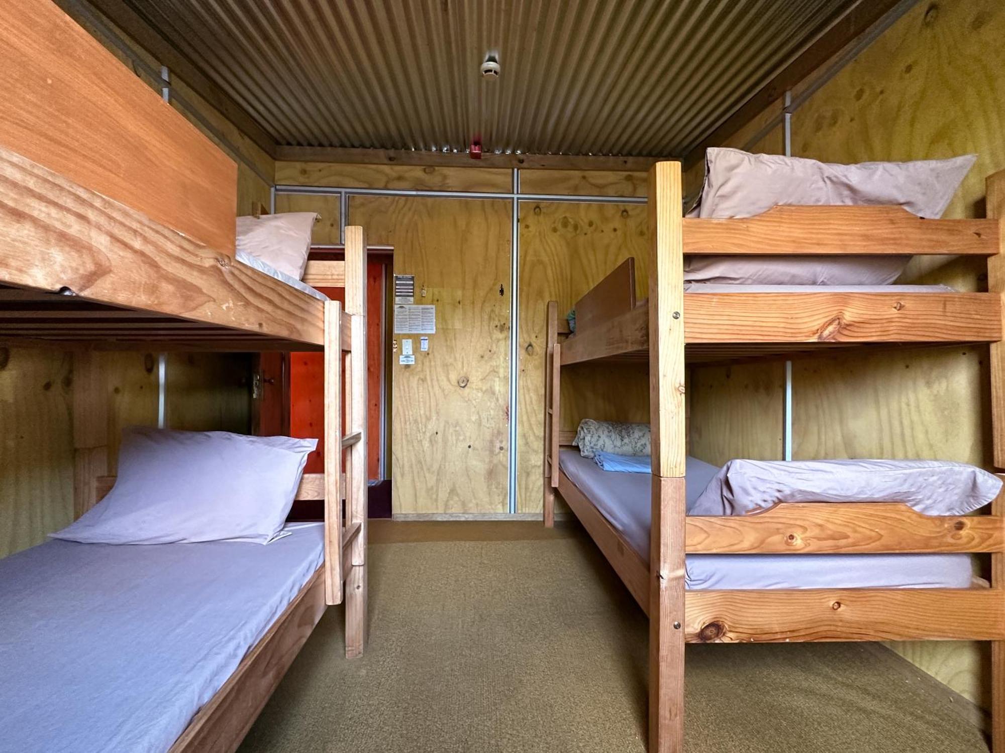 The Crossing Lodge & Backpackers Erua Buitenkant foto