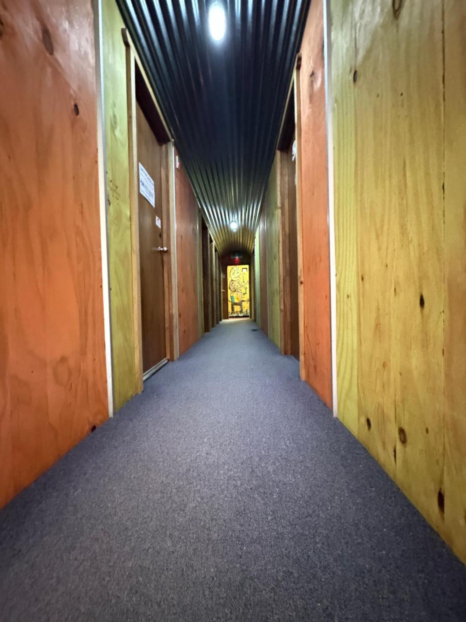 The Crossing Lodge & Backpackers Erua Buitenkant foto