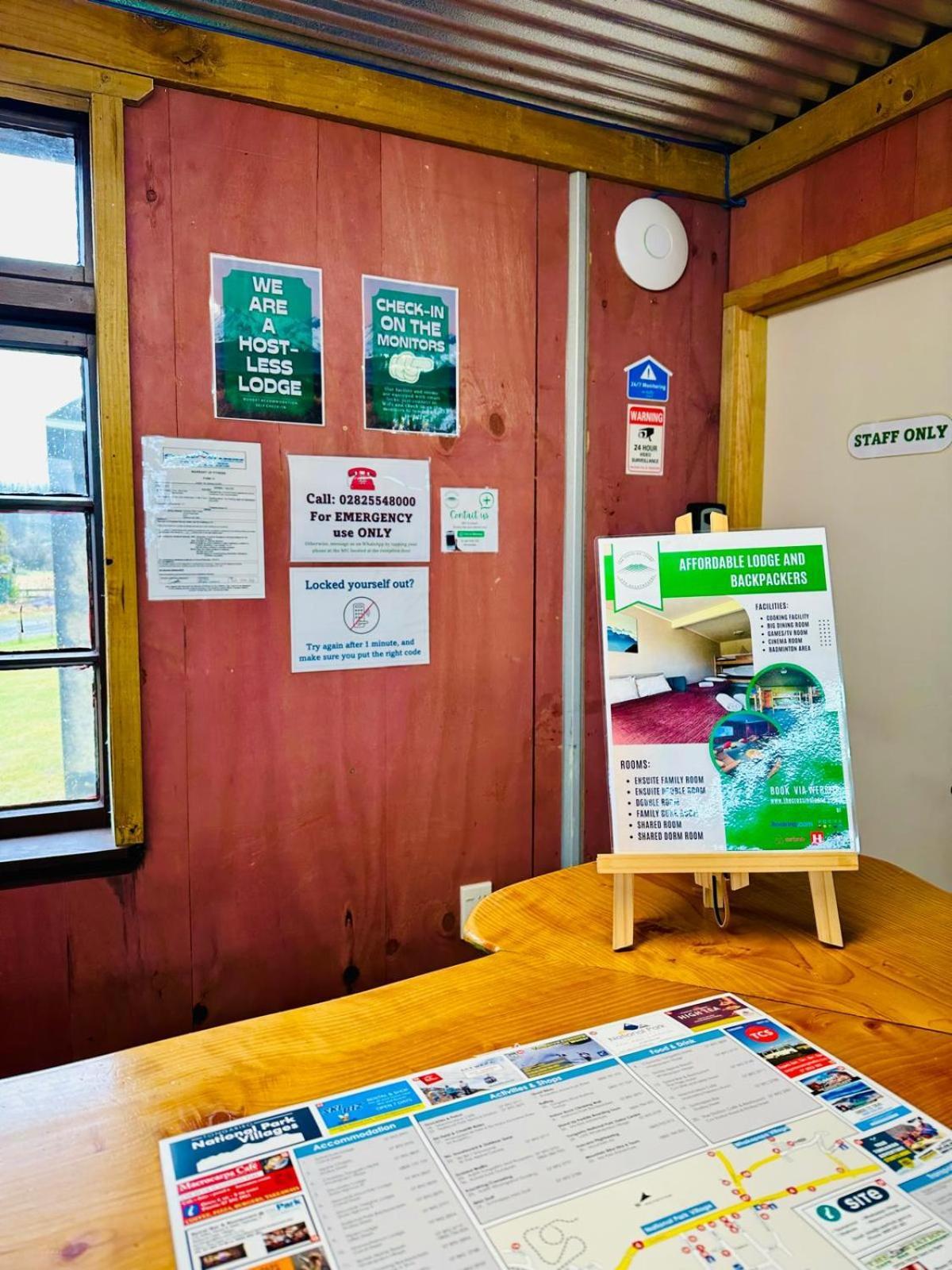 The Crossing Lodge & Backpackers Erua Buitenkant foto